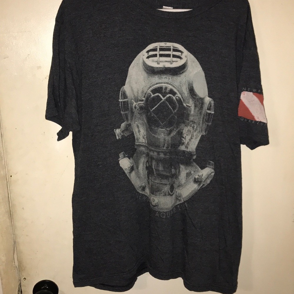 T-shirt graphic